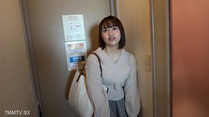 fc2-ppv-4784042-Sorachan-x-個人拍攝-我做了一個悶悶不樂的男性美容師，無法拒絕給我中出，甚至清潔口交